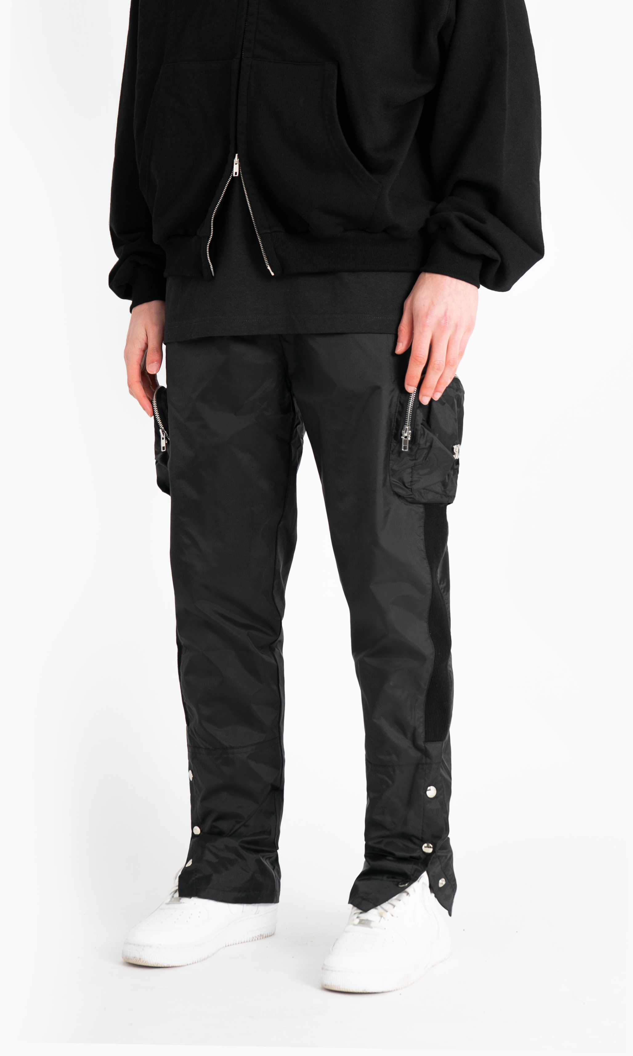 Separate Collection© Nylon Cargos Black